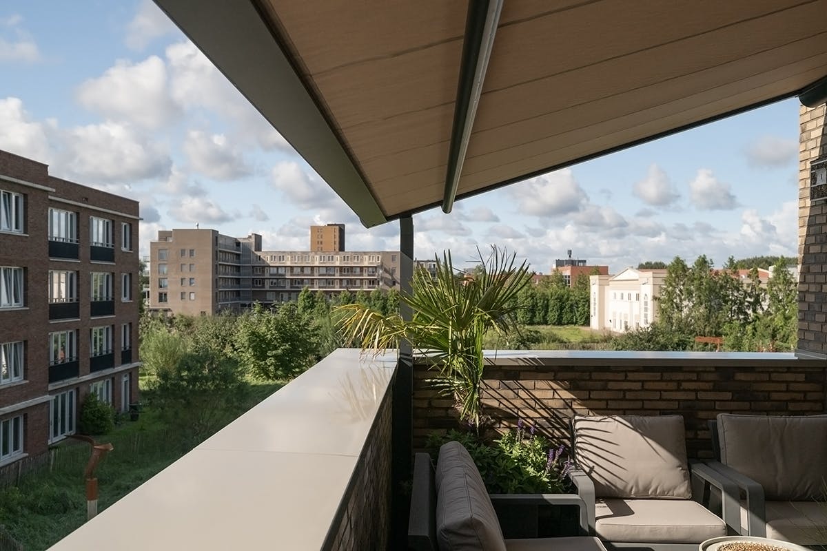 inhuis plaza - Brustor b128 balkon
