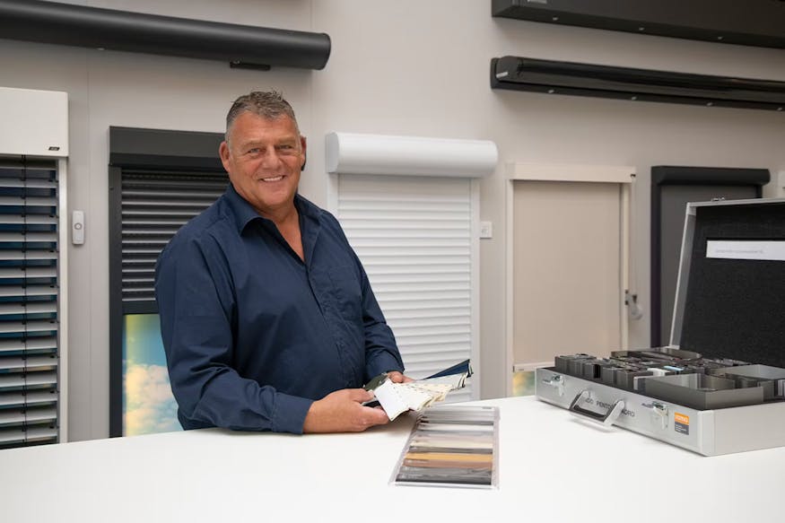 Buitenzonwering bekijken in showroom inhuisplaza